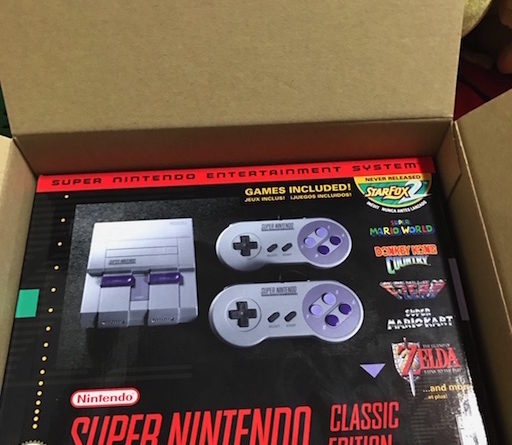 SNES Classic jilaxzone the box and the console packaging